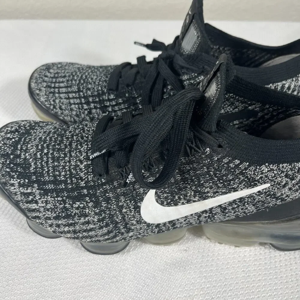 Nike‎ Air Vapormax Flyknit 3 Sneaker Women’s SZ 8.5 Black/White AJ6910-001 - Picture 9 of 13